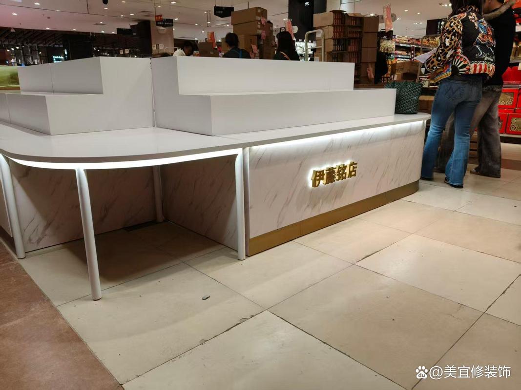 化妆品展柜制造商如何用设计赋能品牌价值?